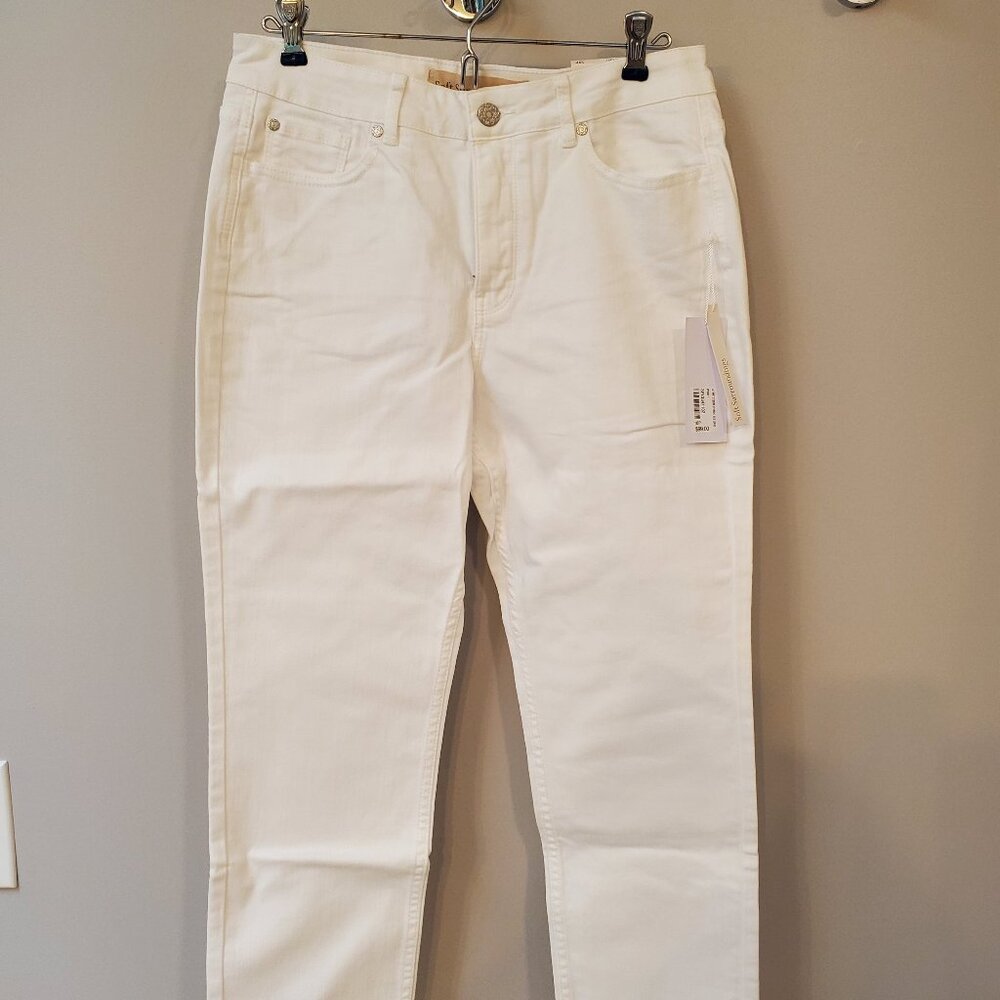 New With Tags Soft Surroundings Brand  Fly Front Straight Ultimate Denim